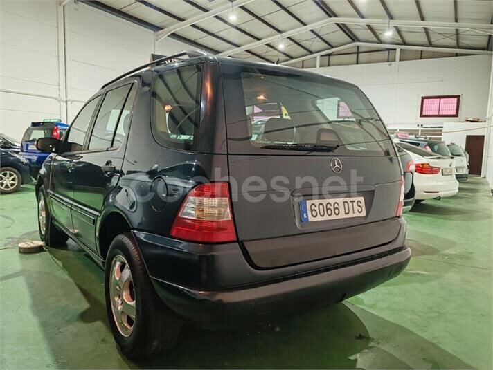 MERCEDES-BENZ Clase M ML 270 CDI AUTO
