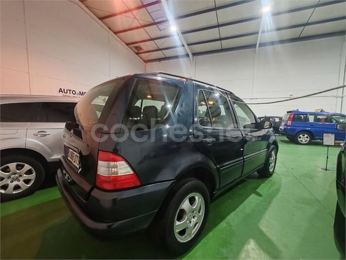 MERCEDES-BENZ Clase M ML 270 CDI AUTO