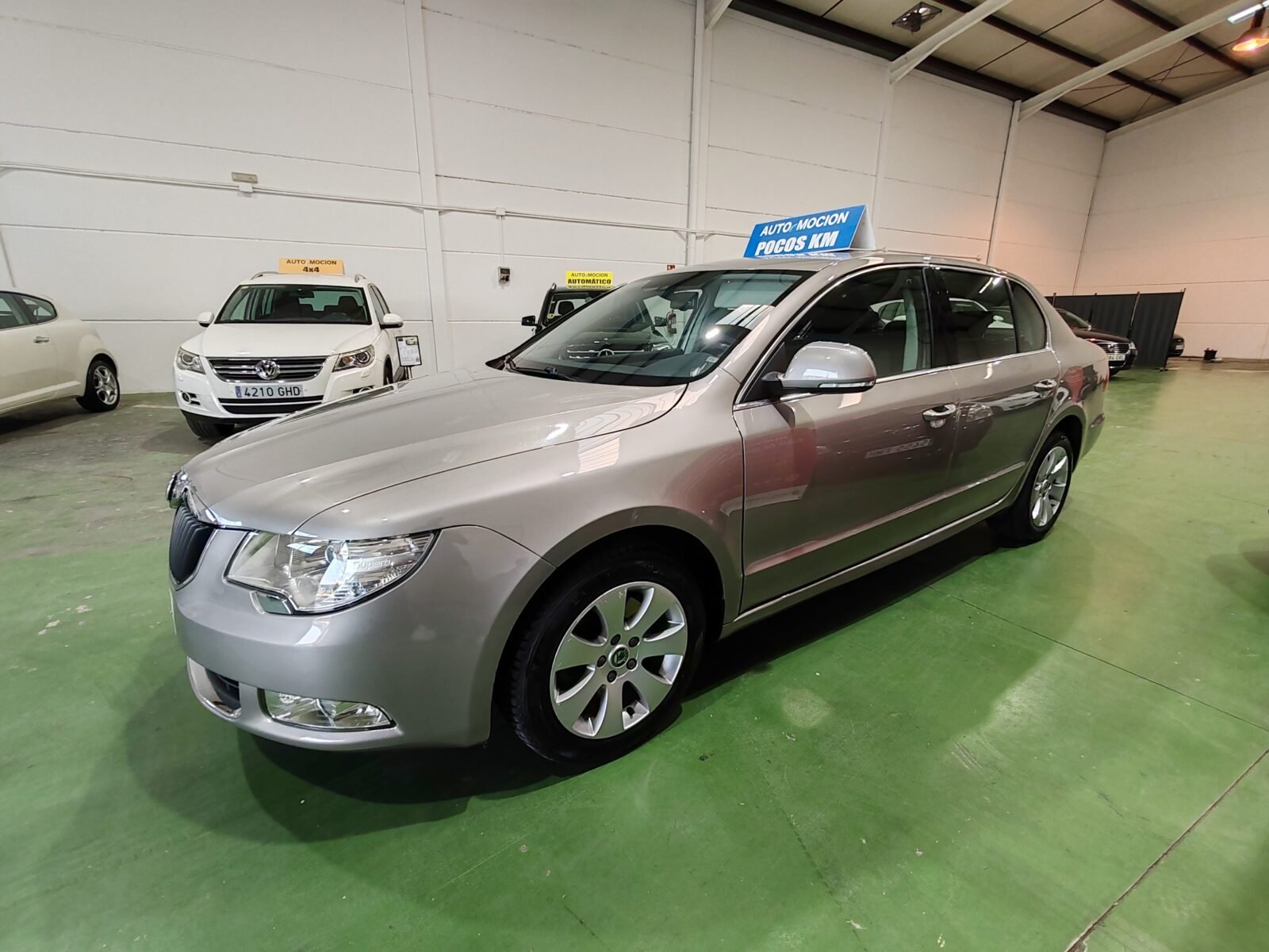 SKODA superB 2.0 TDi Ambition