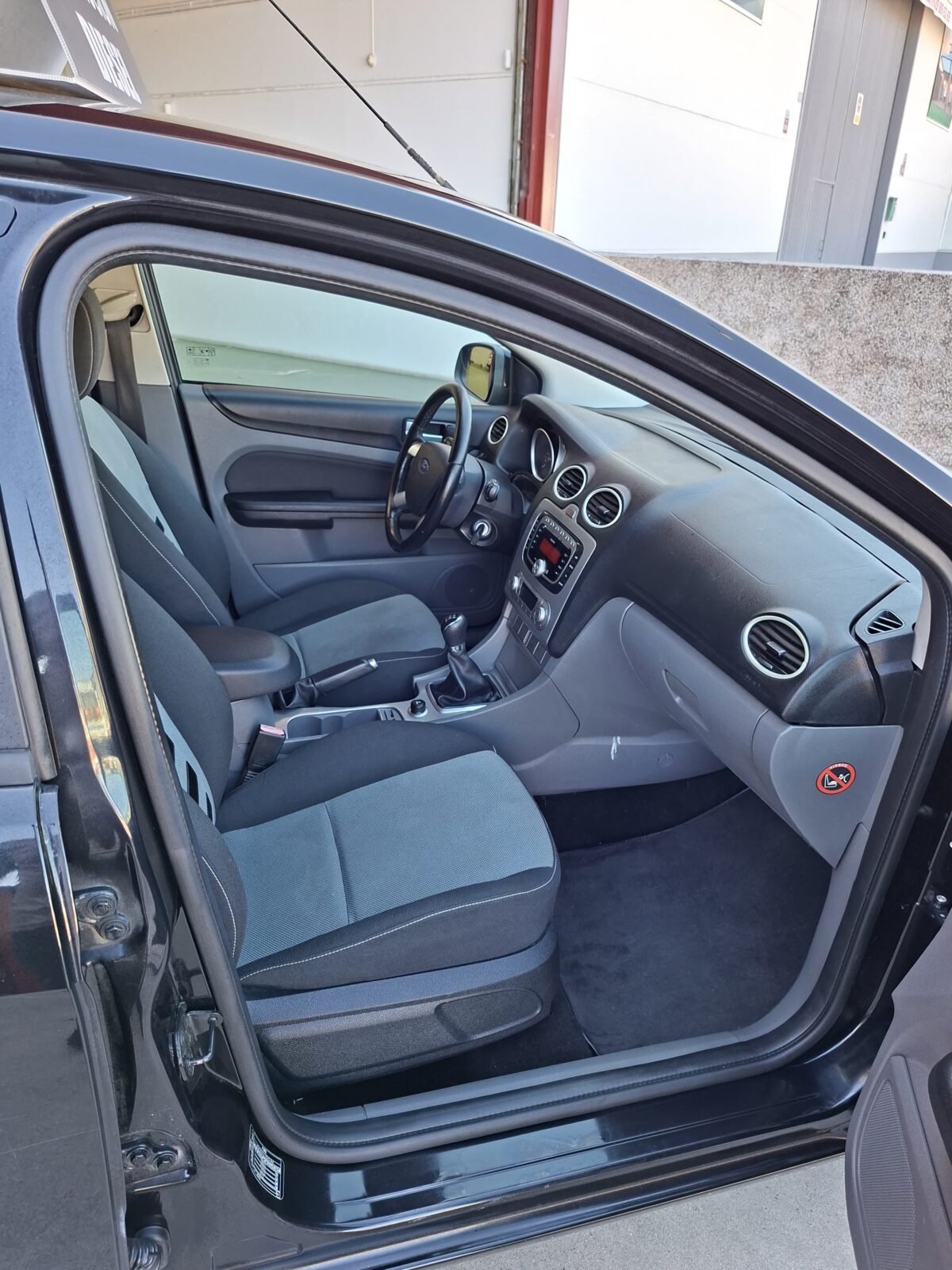 FORD Focus Terend 1.6  90cv 