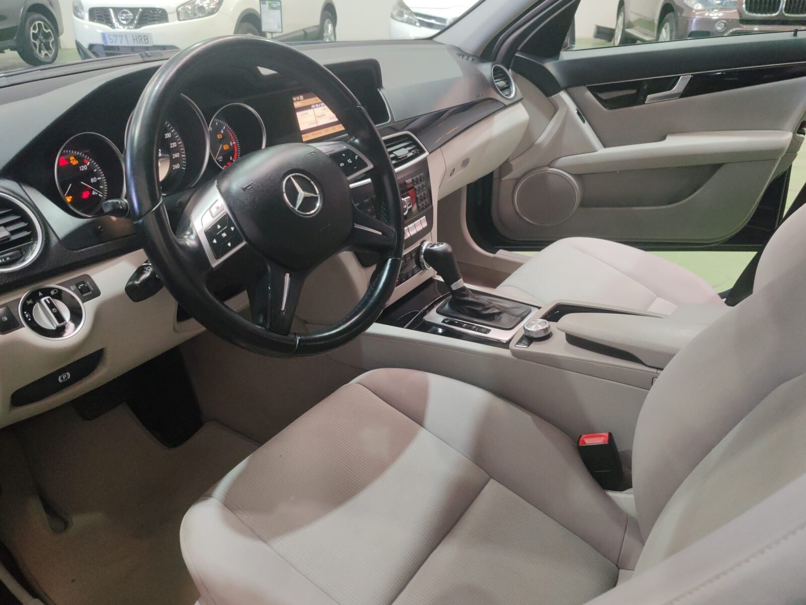 MERCEDES-BENZ Clase C 200