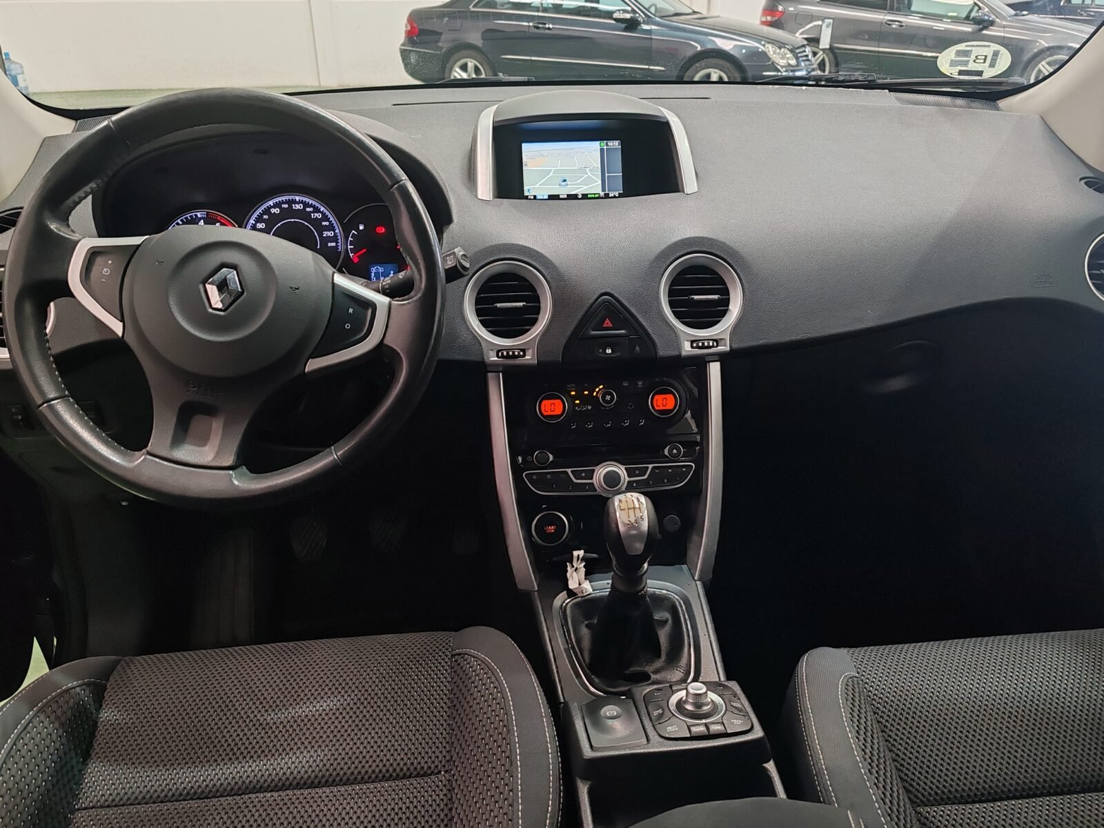 RENAULT Koleos