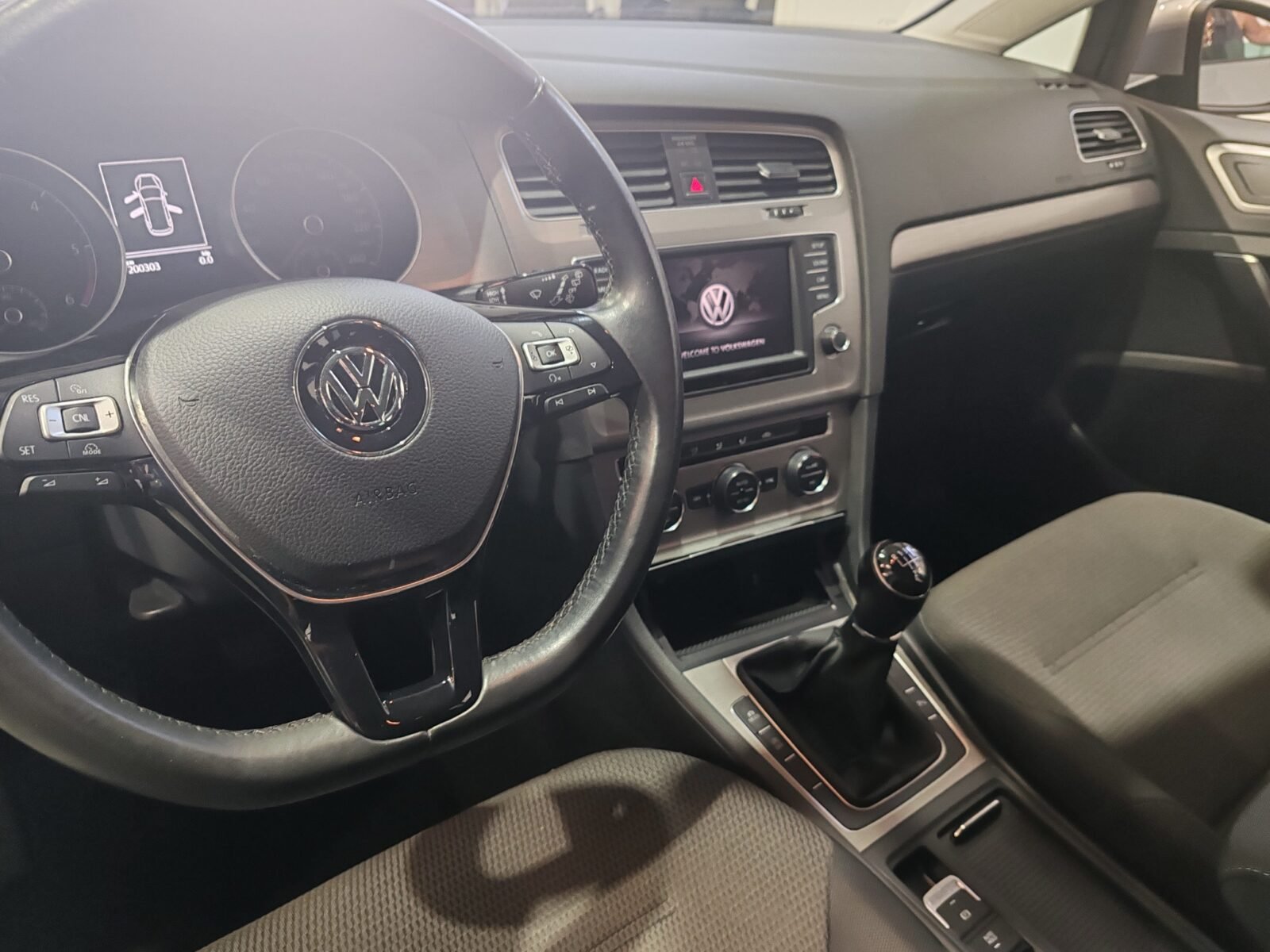 VOLKSWAGEN Golf 1.6 Tdi