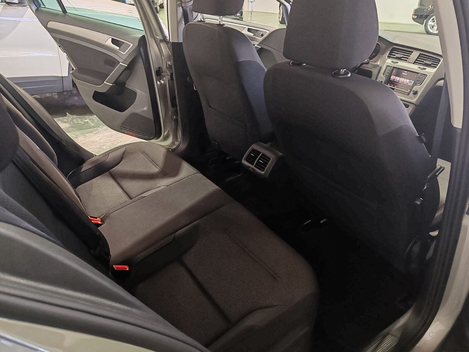 VOLKSWAGEN Golf 1.6 Tdi