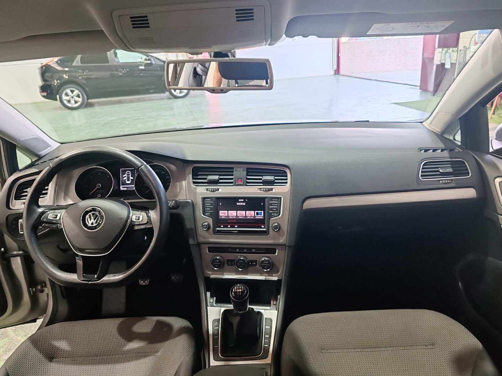 VOLKSWAGEN Golf 1.6 Tdi