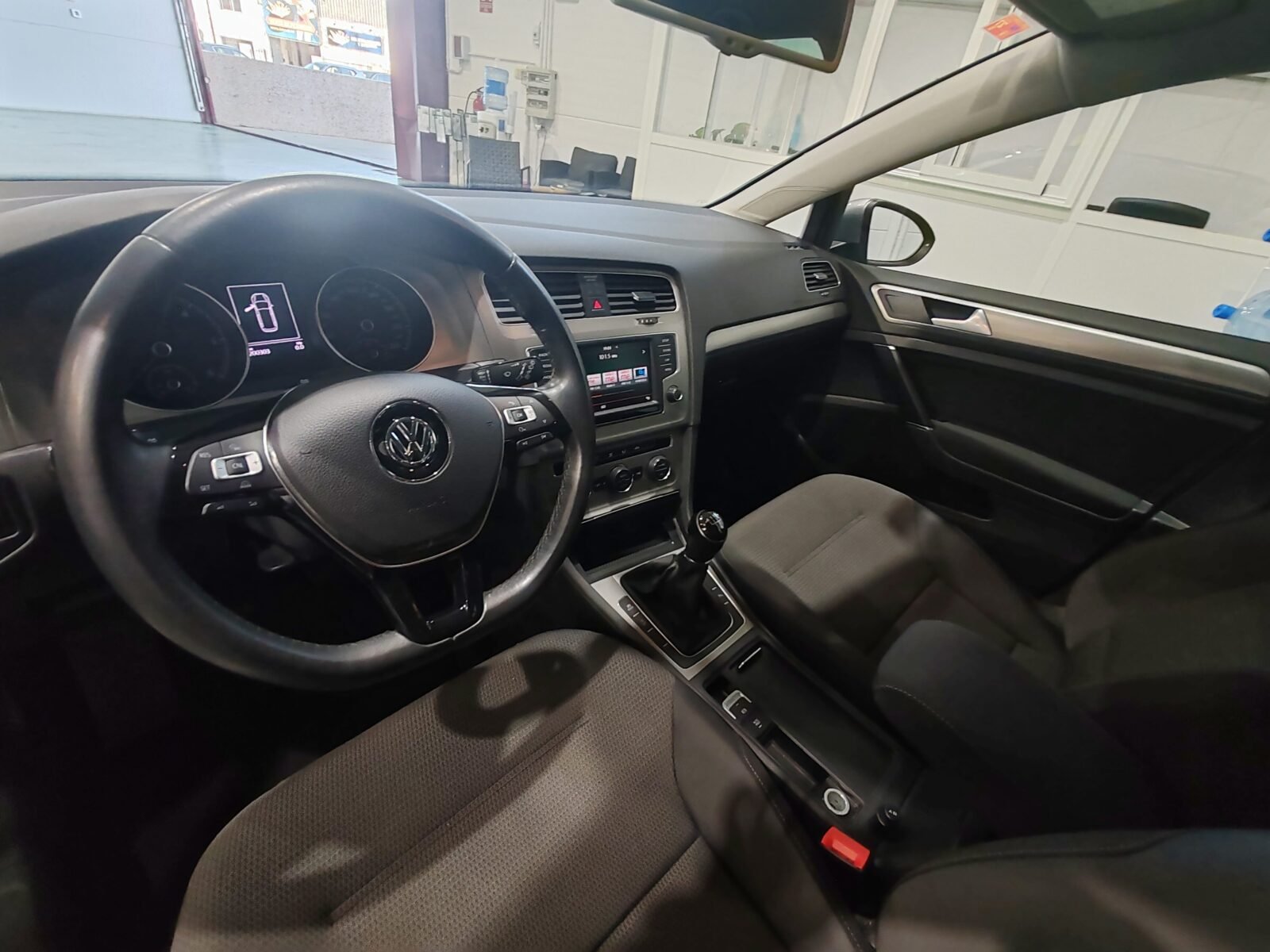 VOLKSWAGEN Golf 1.6 Tdi